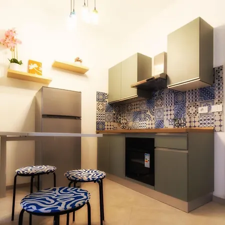 Casa Azzurra 1 *